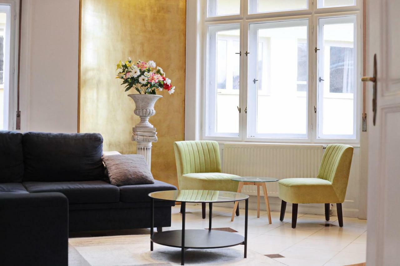 Luxury Gold Plated In Calm Location Appartement